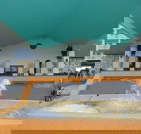 The Maverick Resort - USA Accommodation