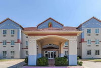 Super 8 by Wyndham Alvarado