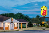 Super 8 by Wyndham Newcomerstown