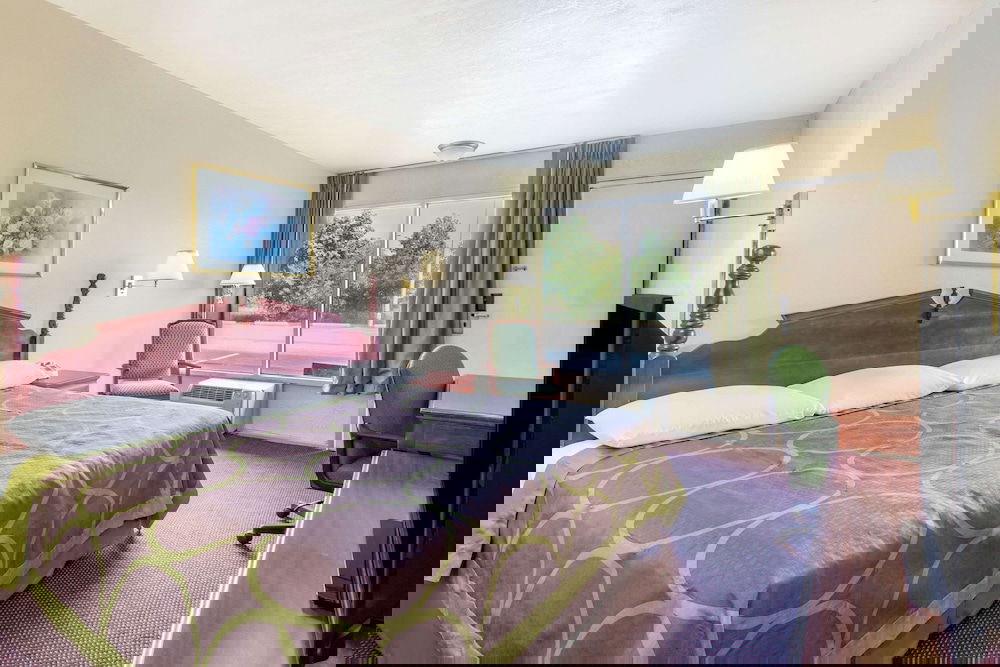 Super 8 By Wyndham Ashland/Richmond - thumb 5