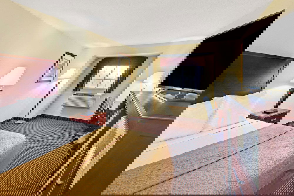 Ramada By Wyndham Kittery - thumb 5