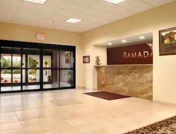 Ramada By Wyndham Kittery - thumb 2