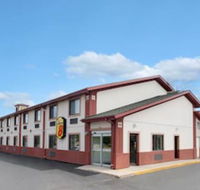 Super 8 by Wyndham Crystal Lake - Tourism Bookings