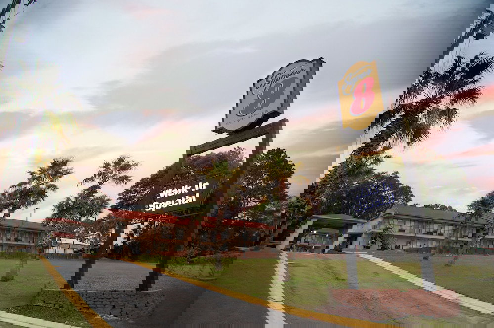 Super 8 By Wyndham Crestview - thumb 4