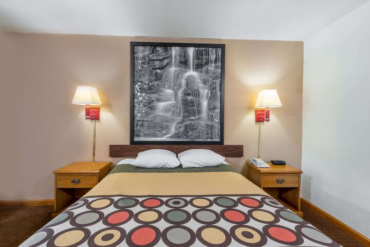 Super 8 By Wyndham Bridgeport/Clarksburg Area - thumb 6