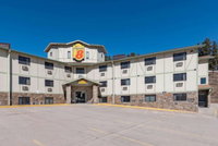 Super 8 by Wyndham Hill City/Mt Rushmore/ Area