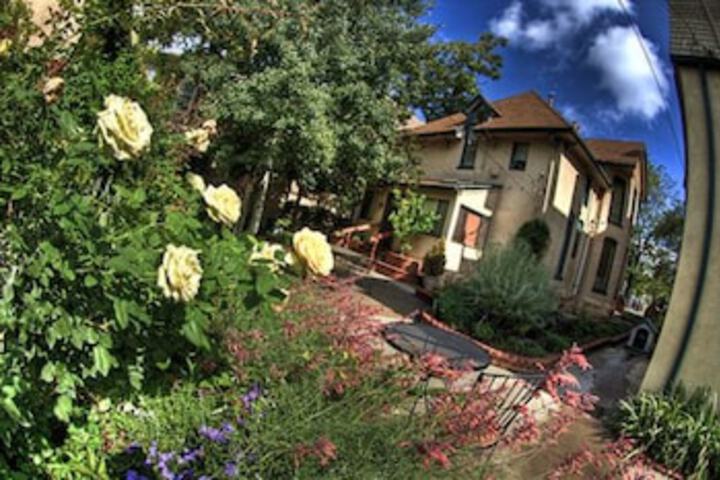 Queen Anne Bed And Breakfast - thumb 0