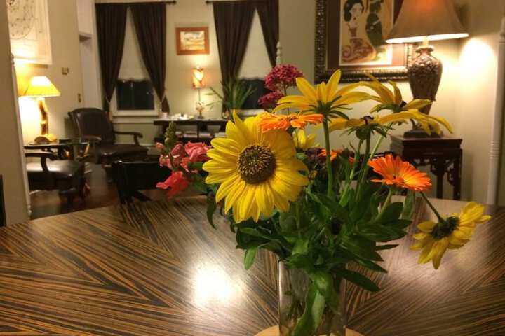 Queen Anne Bed And Breakfast - thumb 4