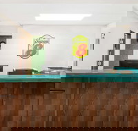 Super 8 by Wyndham Conway - Tourism Bookings