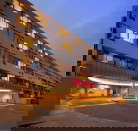 Sheraton Pasadena Hotel - Tourism Bookings