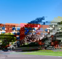 Sheraton Minneapolis West Hotel - Tourism Bookings