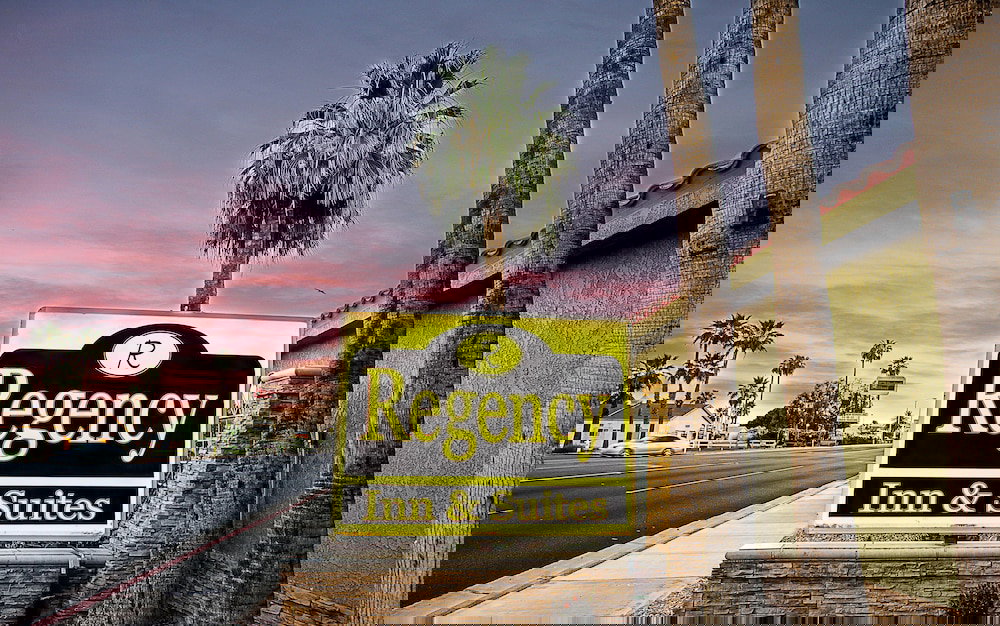 Econo Lodge - thumb 4