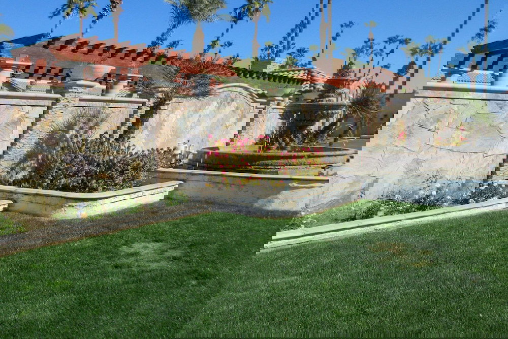 Econo Lodge - thumb 0