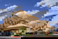 Ayres Lodge  Suites Corona West