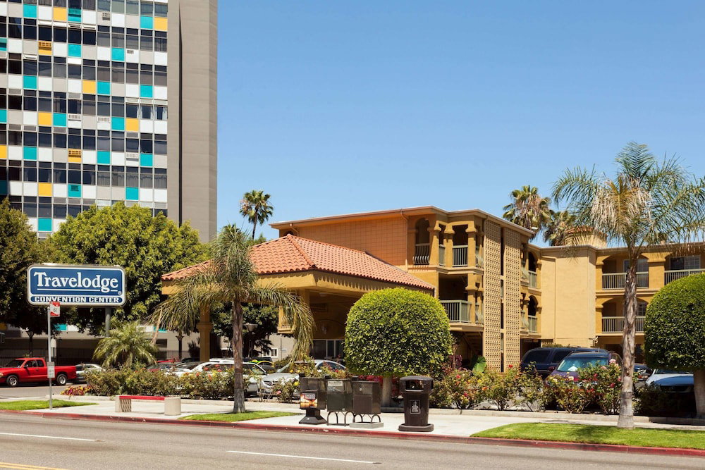 Travelodge By Wyndham Long Beach Convention Center
