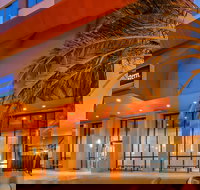 Best Western The Plaza Hotel - USA Accommodation