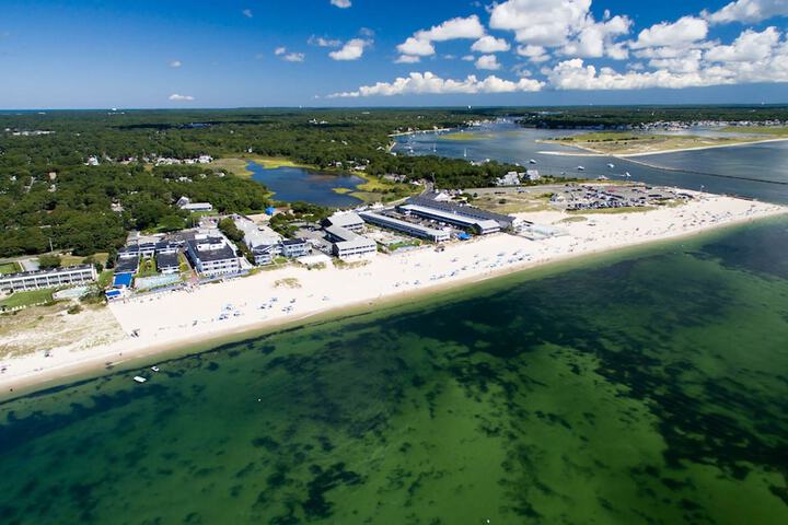 Blue Water Resort - thumb 1