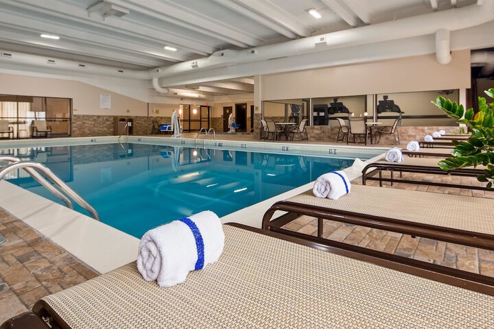 Best Western Hospitality Hotel & Suites - thumb 2