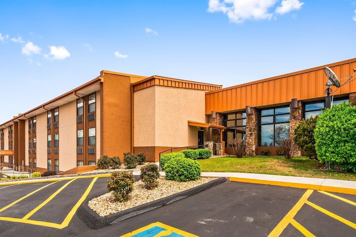 Best Western Center Pointe Inn - thumb 1