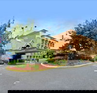 Howard Johnson by Wyndham Clifton NJ - Tourism Bookings