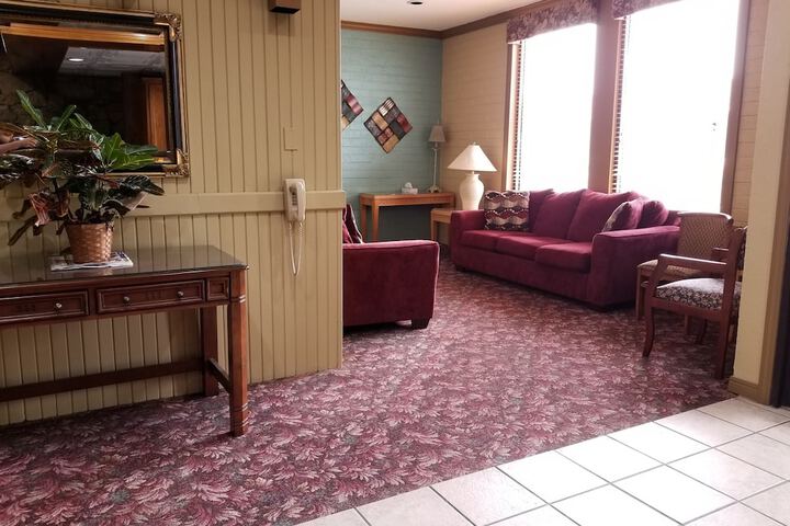 Raintree Inn - thumb 5