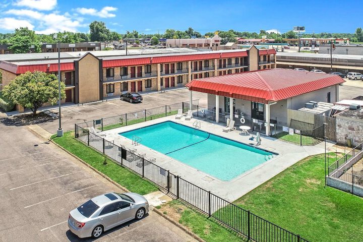 Americas Best Value Inn Paris - thumb 7