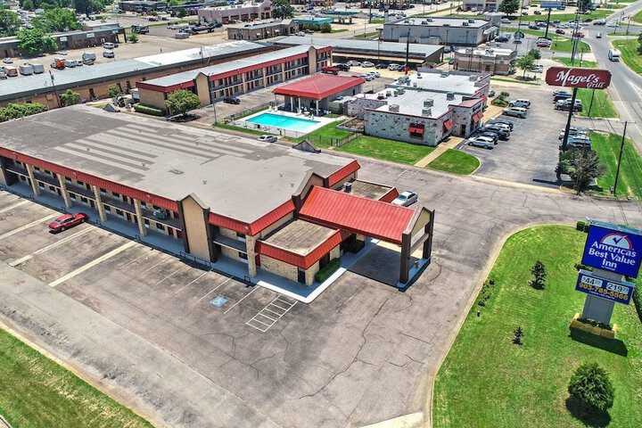 Americas Best Value Inn Paris - thumb 5