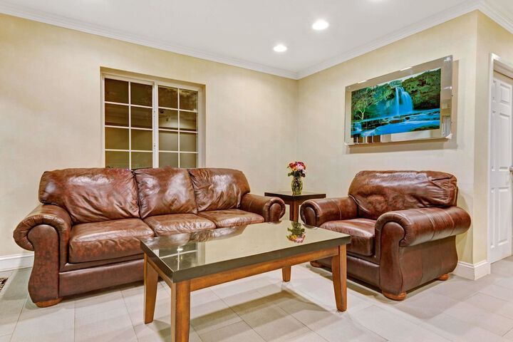 Days Inn By Wyndham Bethel - Danbury - thumb 2