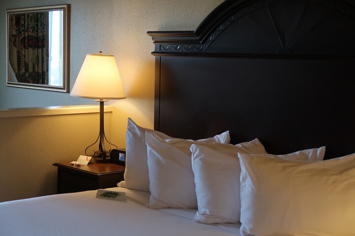 Oxford Suites Redding - thumb 6