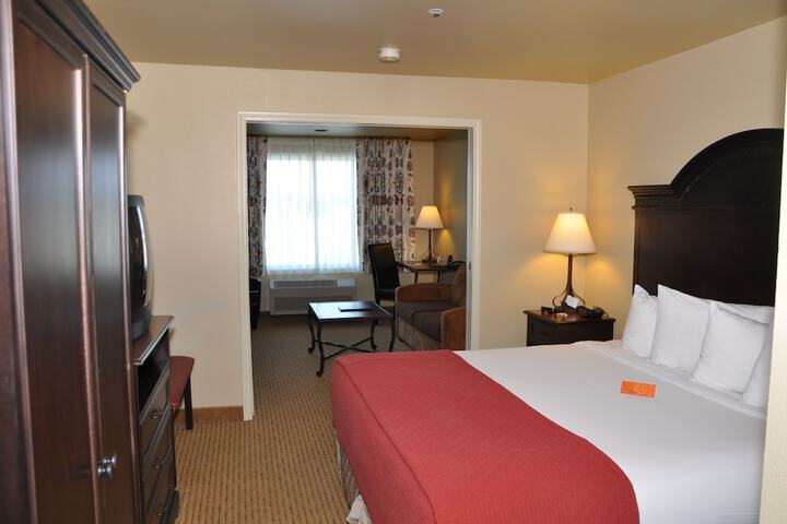 Oxford Suites Redding - thumb 7