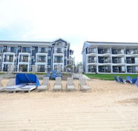 Pointes North Beachfront Hotel - Students Accommodation