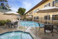 Ayres Hotel Corona East