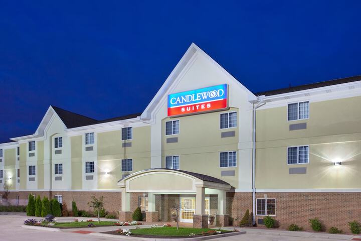 Candlewood Suites Airport, An IHG Hotel - thumb 1