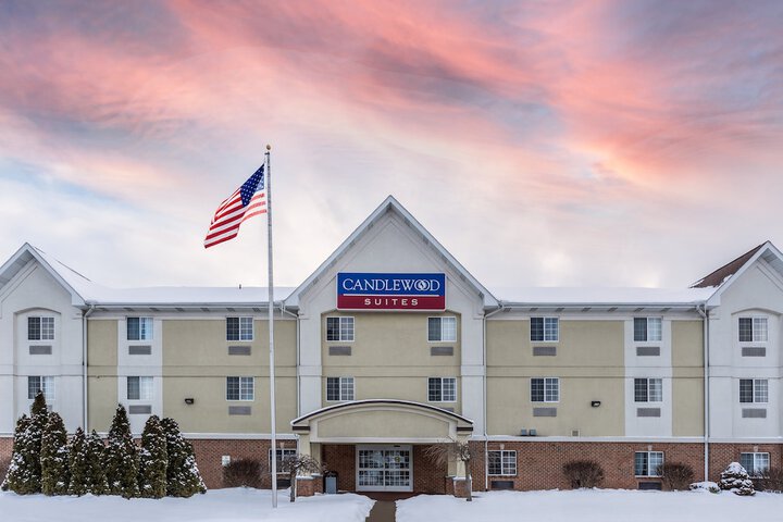 Candlewood Suites Airport, An IHG Hotel - thumb 4
