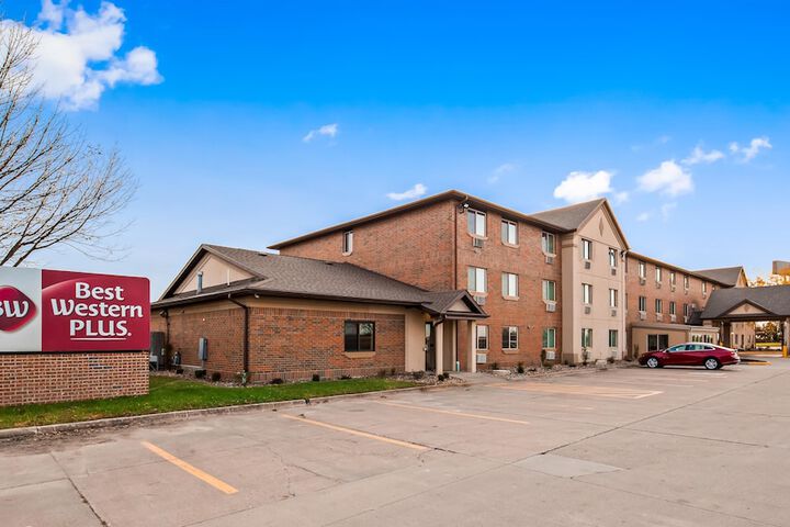 Best Western Plus Altoona Inn - thumb 1