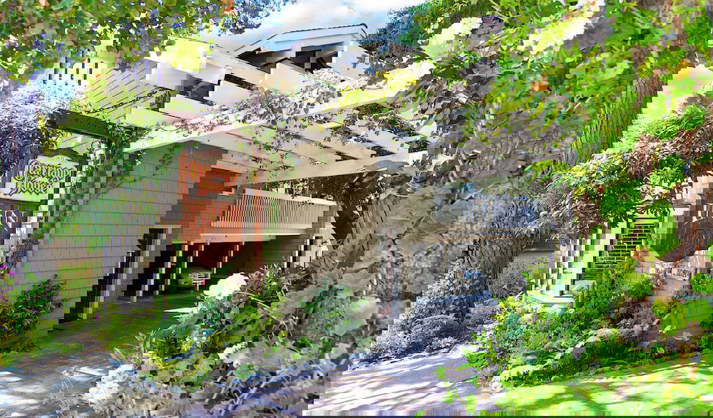 Carriage House Inn - thumb 1