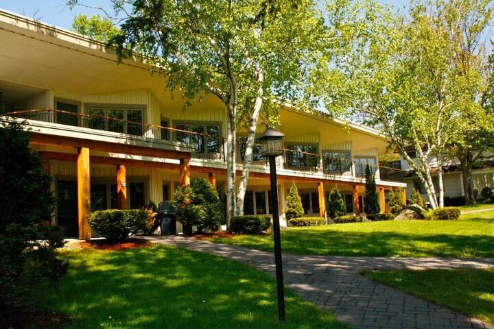 Winwood Inn & Condominiums - thumb 1