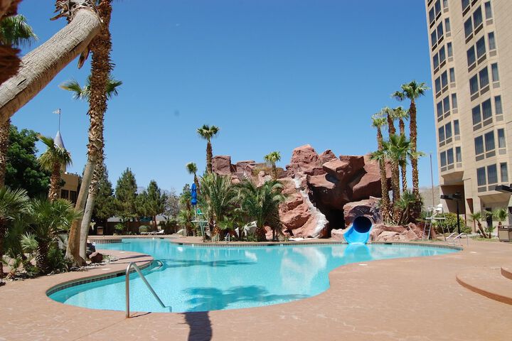 Whiskey Pete's Hotel & Casino - thumb 5