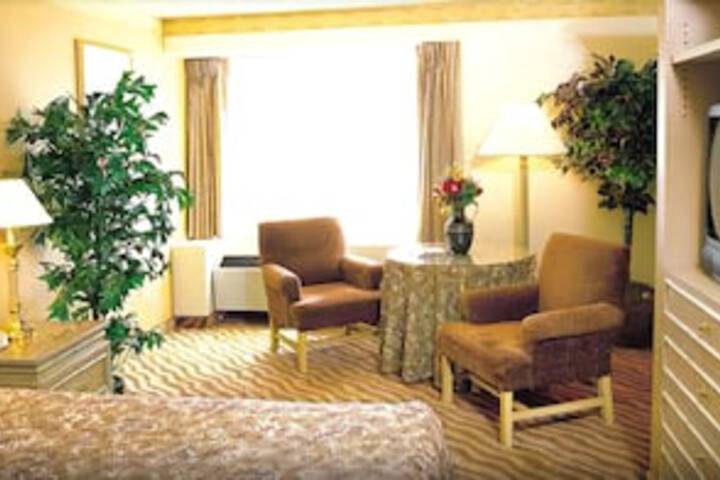 Whiskey Pete's Hotel & Casino - thumb 6