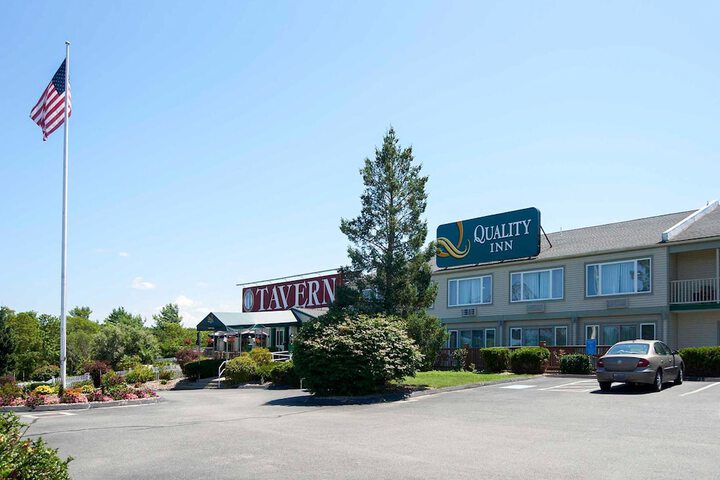 Quality Inn - thumb 1