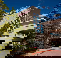 Renaissance Newark Airport Hotel - Tourism Bookings