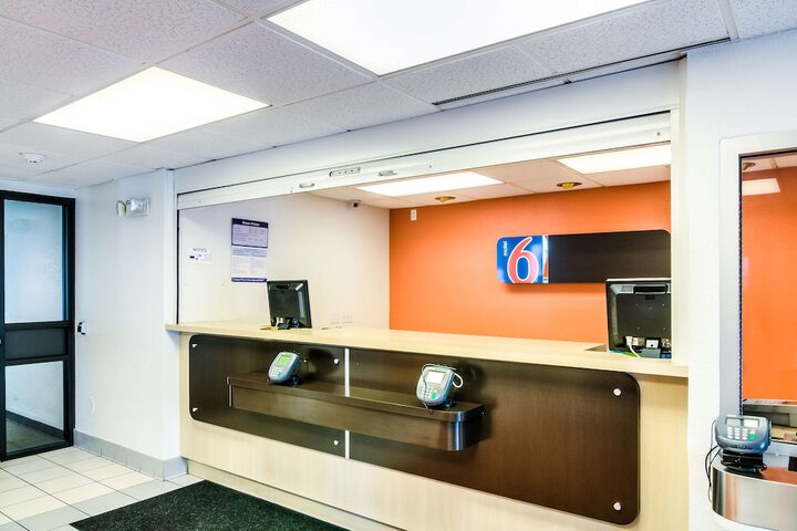 Motel 6 Arlington Heights, IL - Chicago North Central - thumb 5