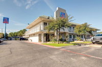 Studio 6 Grand Prairie TX