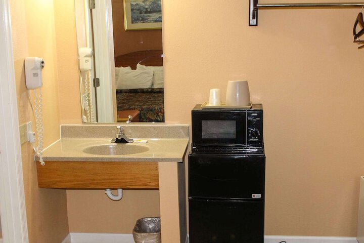 Budget Inn Of Lynchburg And Bedford - thumb 5