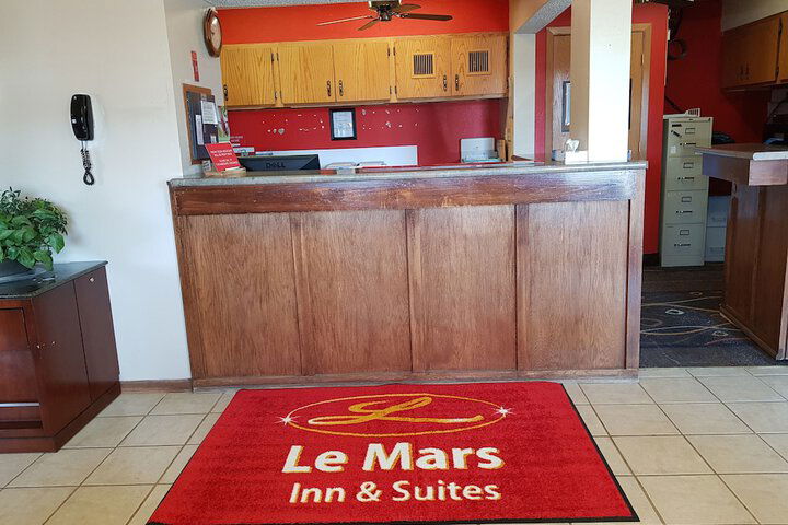 Le Mars Inn & Suites - thumb 5