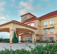 La Quinta Inn  Suites by Wyndham Glen Rose - USA Accommodation