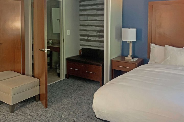 Comfort Suites Near Birkdale Village- Huntersville - thumb 7