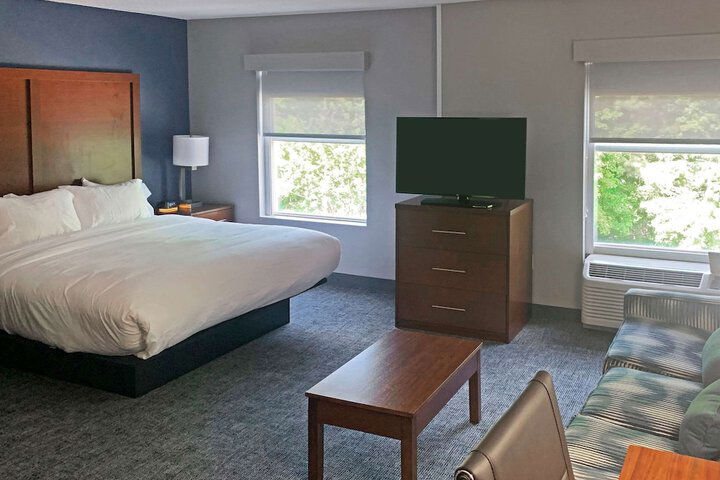 Comfort Suites Near Birkdale Village- Huntersville - thumb 1