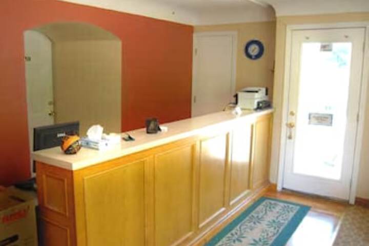 Hermann Motel - thumb 1