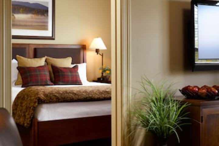 Green Mountain Suites Hotel - thumb 0